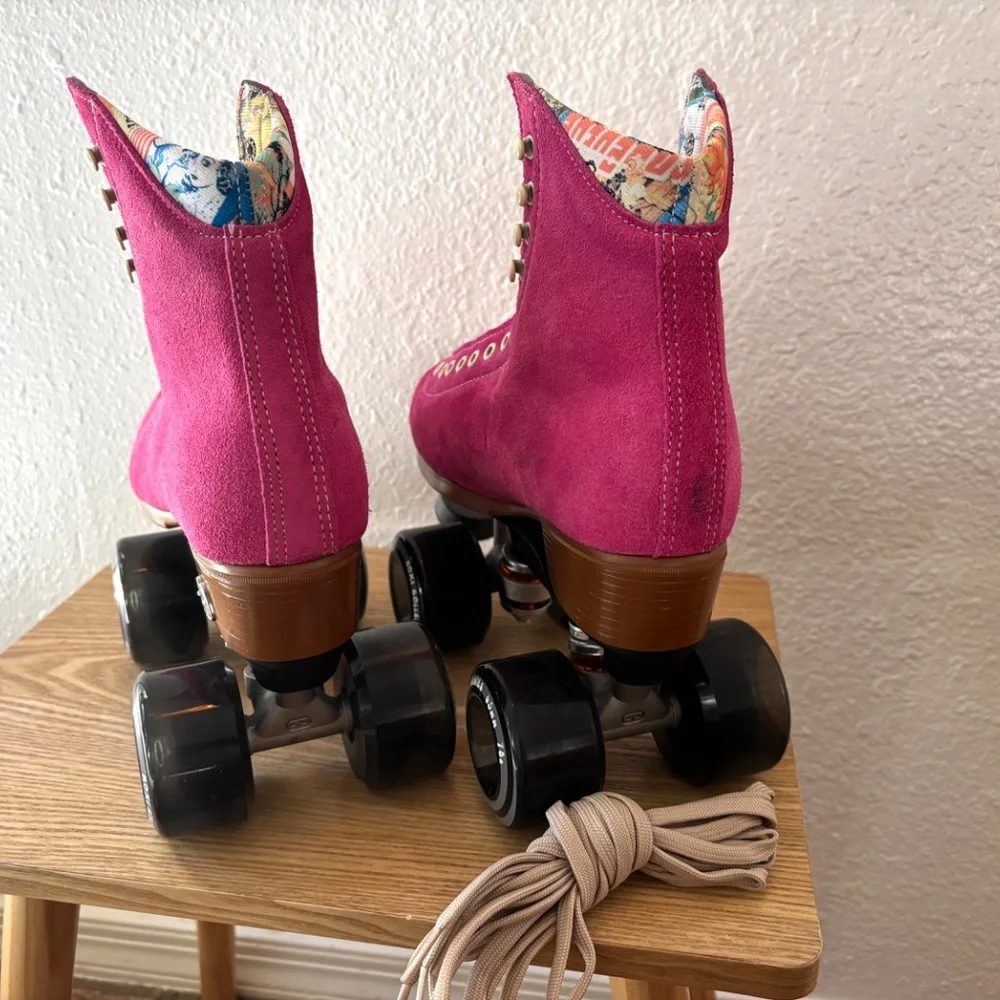 New Moxi Lolly DISCONTINUED Roller Skates Fuchsia Pink Fits like Women’s 7–7.5 - Picture 8 of 11